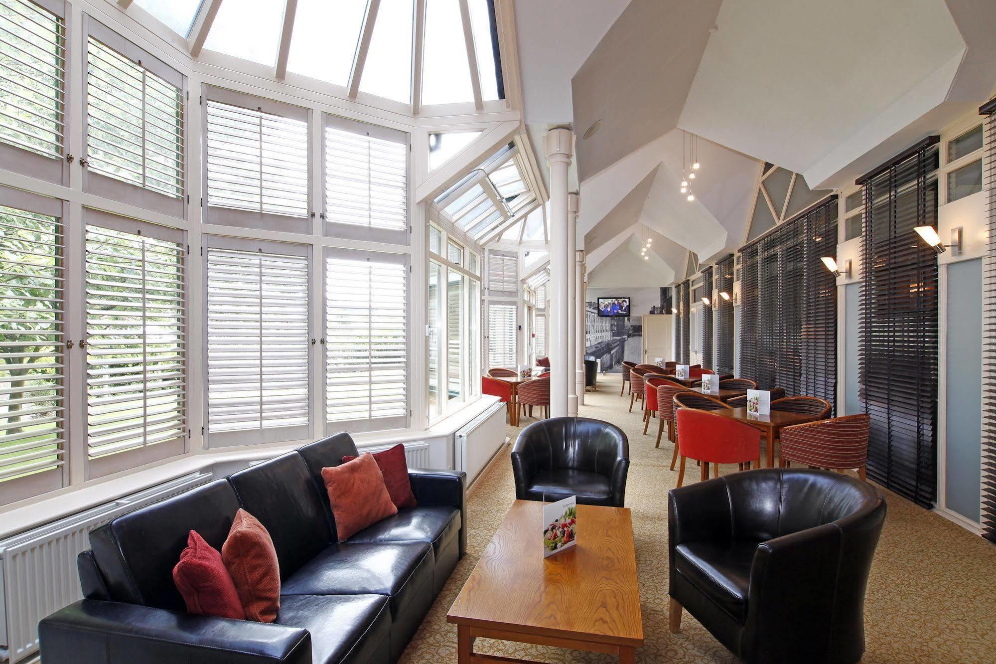 Mercure Wigan Oak Hotel Εξωτερικό φωτογραφία