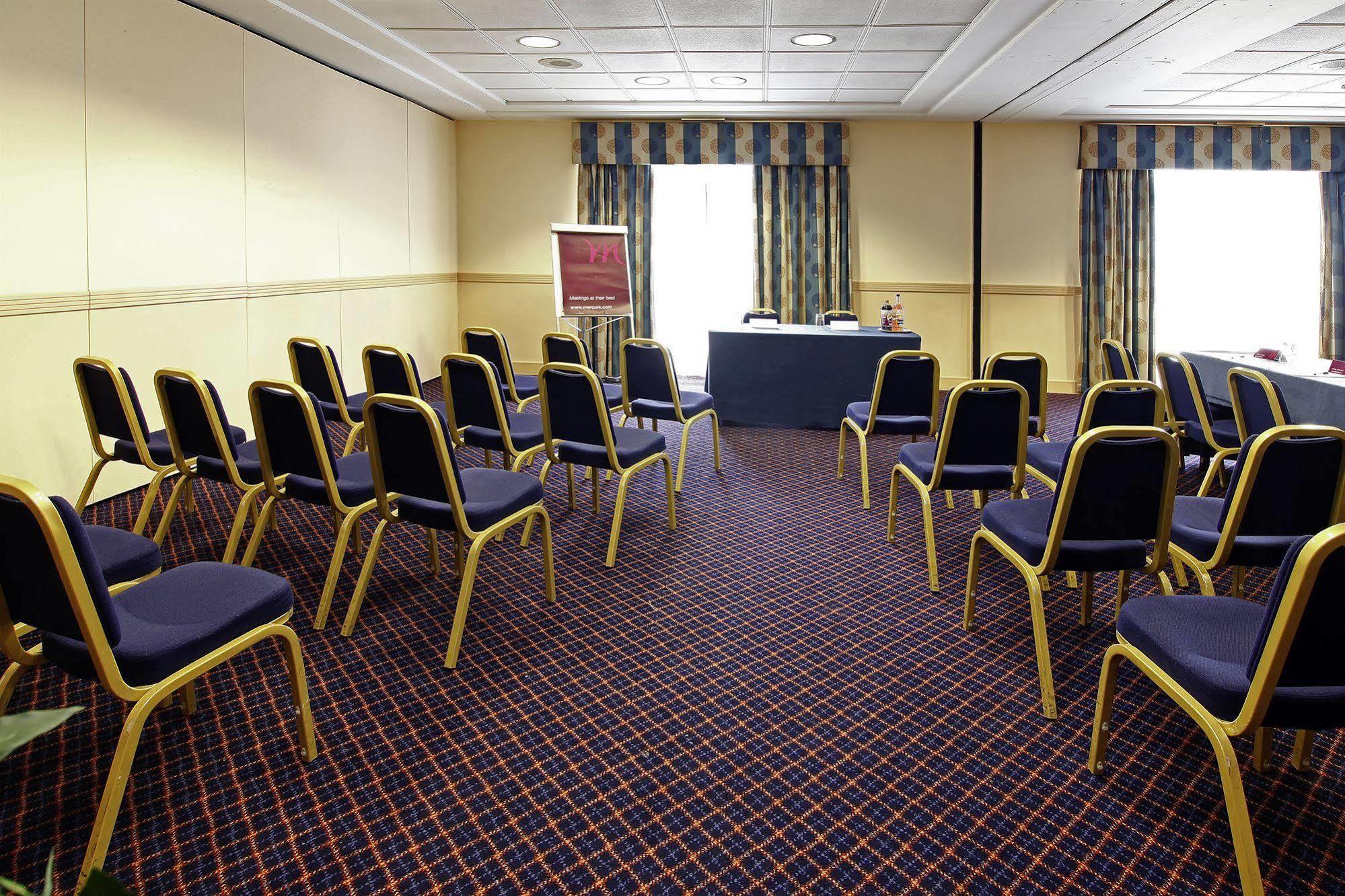 Mercure Wigan Oak Hotel Εξωτερικό φωτογραφία